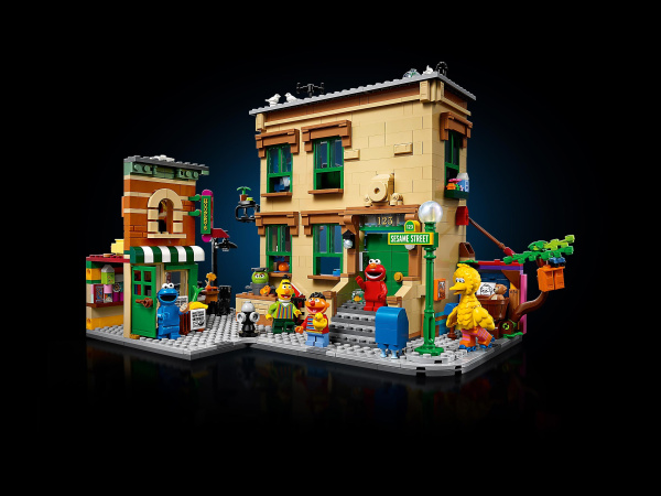 Конструктор LEGO Ideas 21324 Улица Сезам, 123